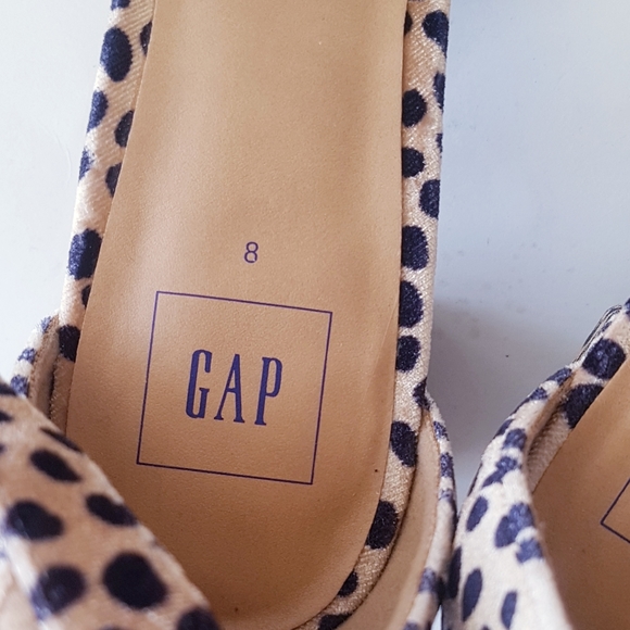 GAP Brown Cheetah Block Heel Sandals - Picture 8 of 10
